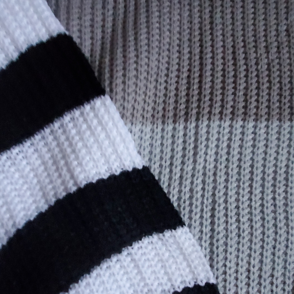 ALMA Colorblock Stripe Sweater Large - Picture 6 of 6